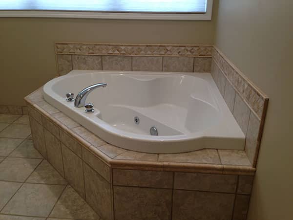 Whirlpool Tub with Tile in Schaumburg