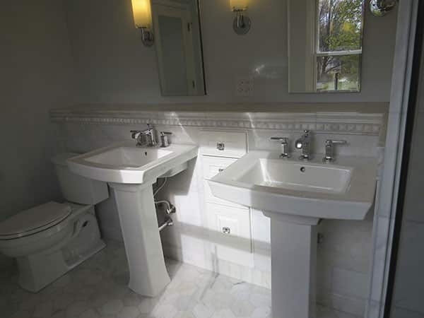 Bath Remodel with Pedestol Sinks Schaumburg