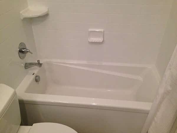 Bathtub Tiling in Schaumburg