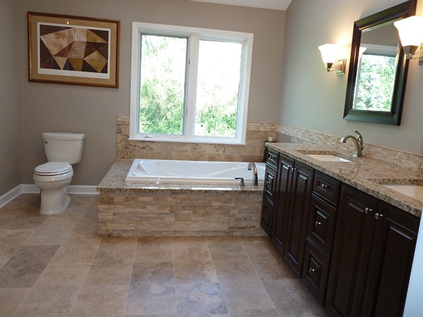 Trendy and Affordable Bathroom Renovations in Schaumburg IL