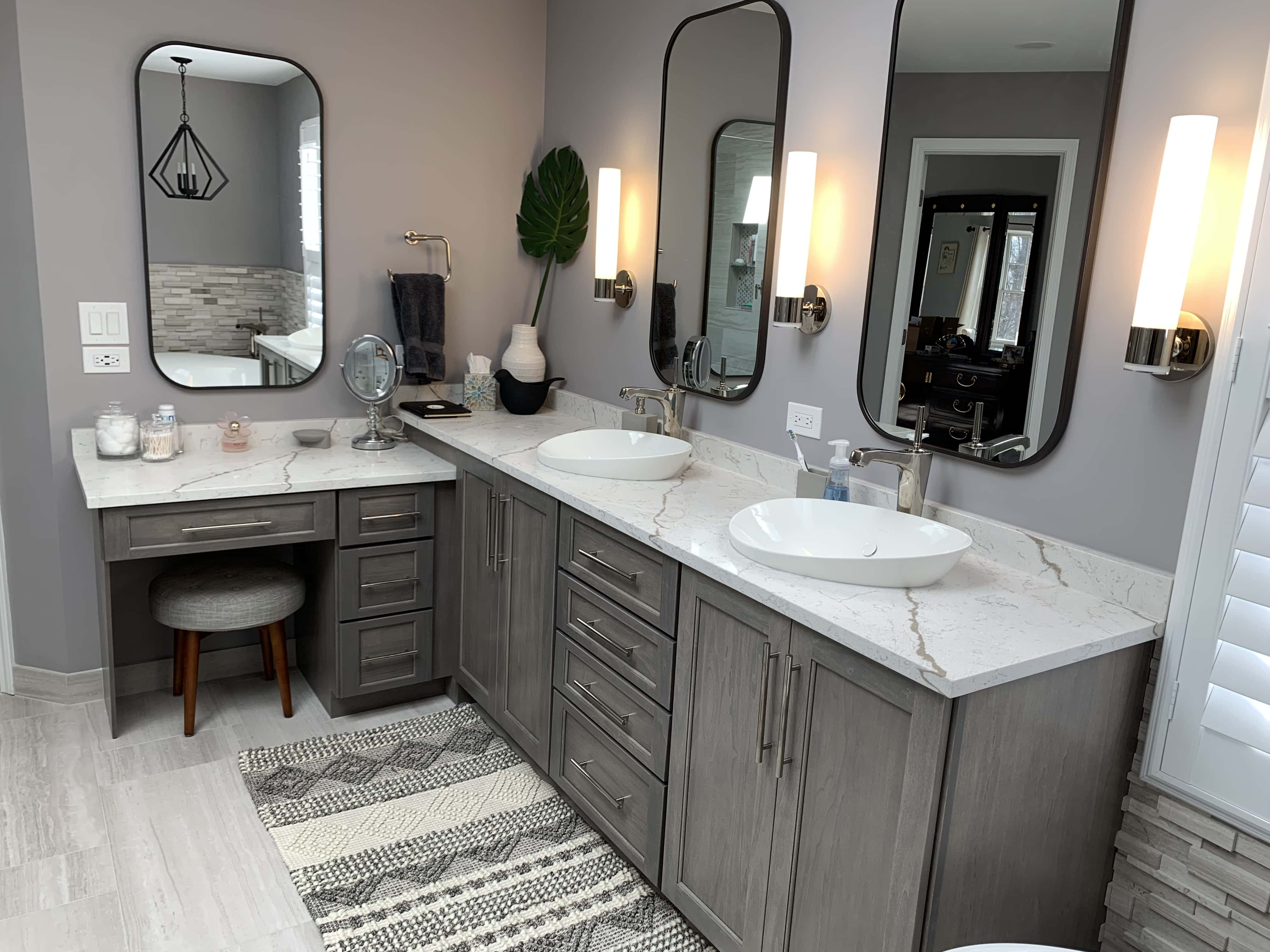 Remodel Outdated Bathroom Fixtures in Schaumburg IL
