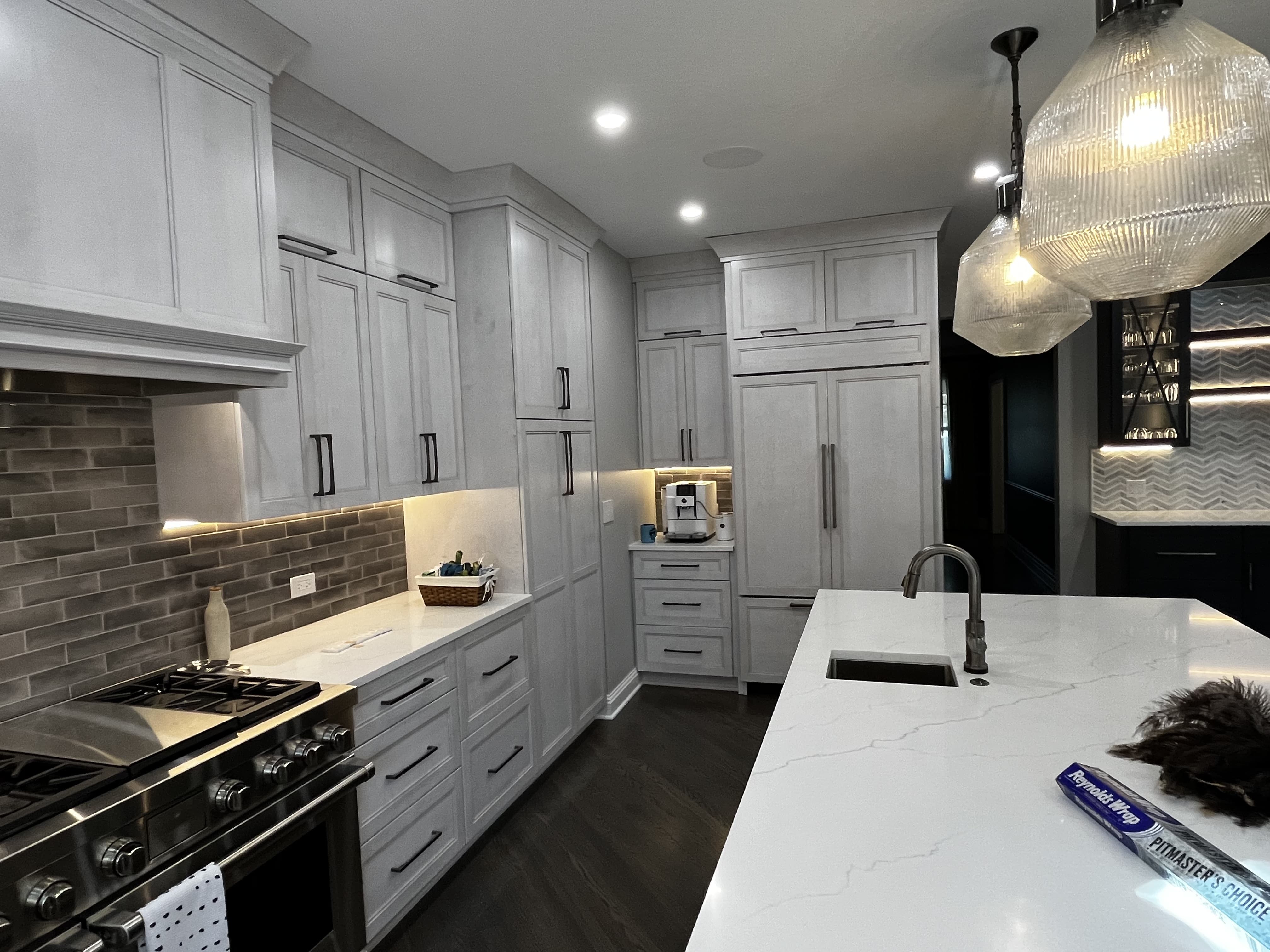 Luxury Kitchen Design With Tom's Best Quality Remodeling in Schaumburg IL